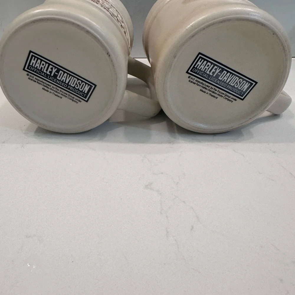 Harley-Davidson Cream and Brown Ceramic Mugs - Picture 3 of 6